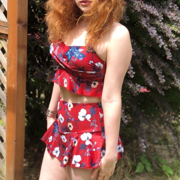 Two Pieces Women’s Swimwear - Picture 3 of 5